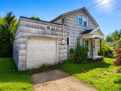 Property at 2323 Victory Way, Aberdeen, WA