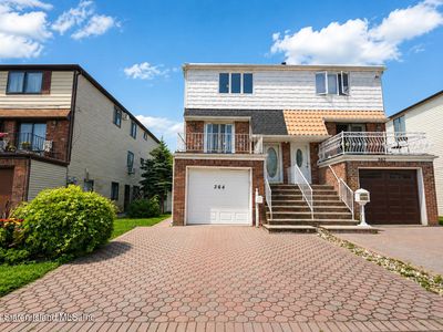 364 Adams Ave