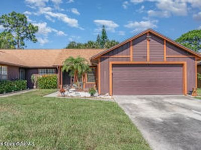 1347 Nelson Ct