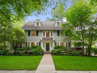 111 Clinton Rd