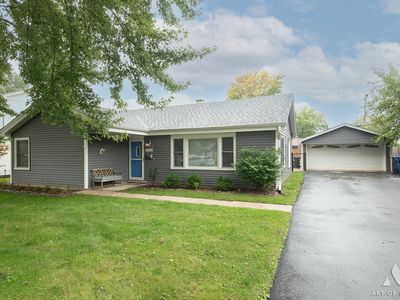 11548 S Neenah Ave