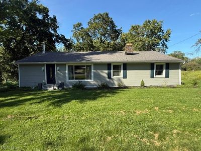 1087 Krumroy Rd