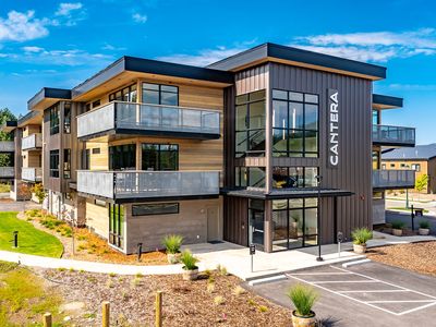 86 Serpentine Cir #202