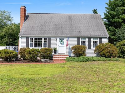 Property at 6 Oak Dr, Plainville, MA