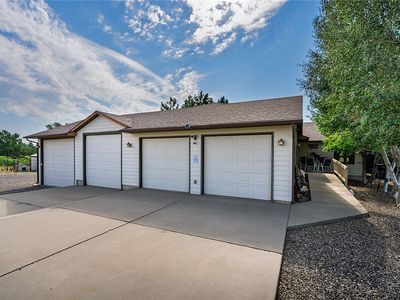 3203 Chief Looking Glass Trl