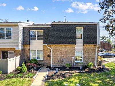 2198 Harbour Dr