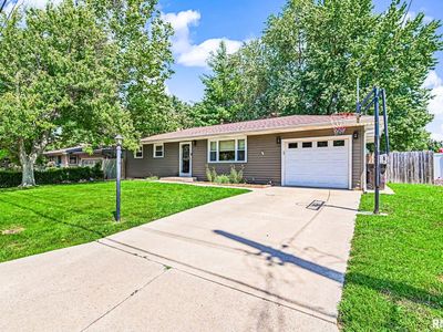 102 Francis Ct