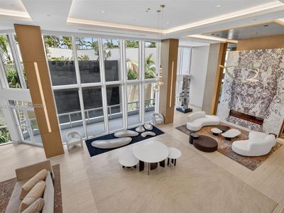 21205 Yacht Club Dr #605