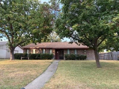 1909 Bosque Dr