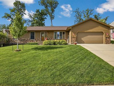 2111 Sandalwood Dr NE