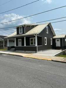 112 Highland Ave