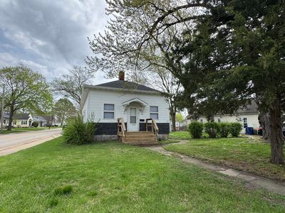 1090 Creve Coeur St