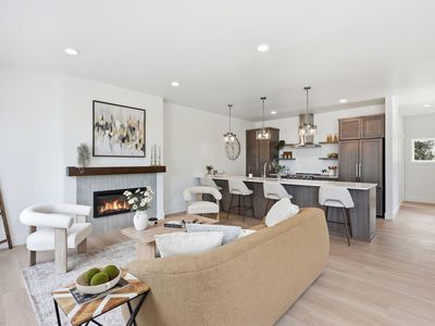 156 NW Copperwood Ct