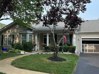122 Newcastle Ct