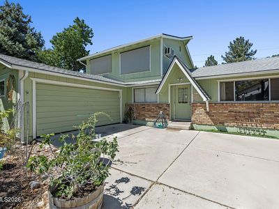 2035 Carlin St