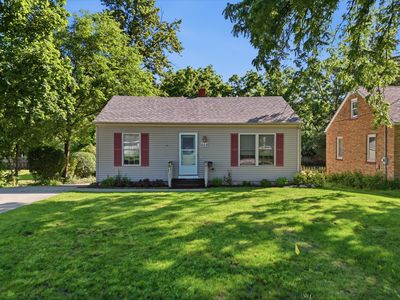 658 Pleasant St