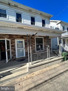 35 E Pottsville St