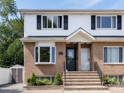 10 Olivia Ct