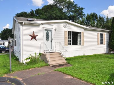 1 Laurel Circle