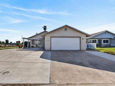 7598 Citrus Ave