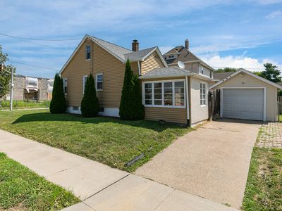 1004 16th Ave