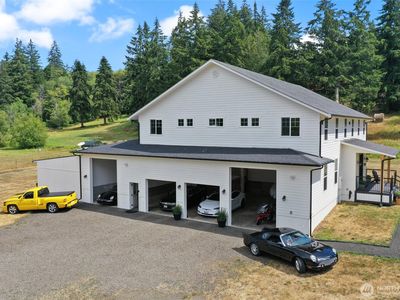 7838 Holiday Valley Dr NW