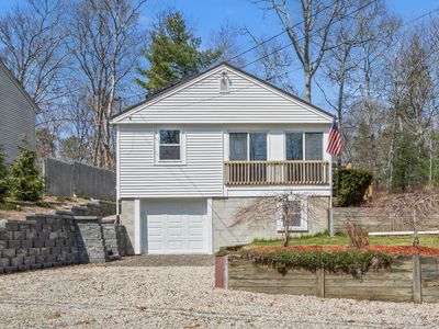 7 Lake View Boulevard