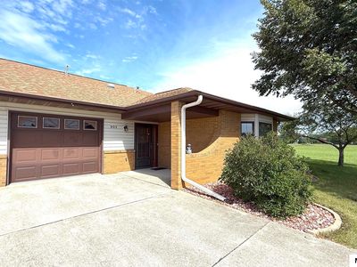 905 Briarcliff Cir