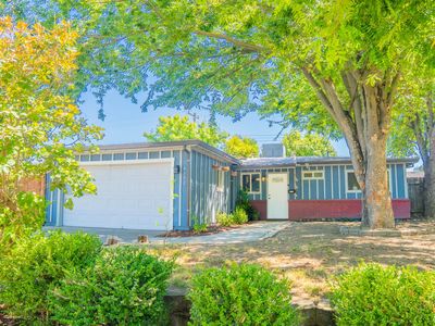4132 David Dr
