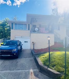 1003 Oakland Ave