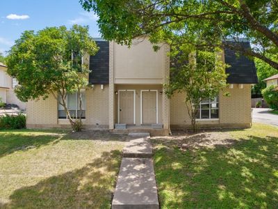 1813 Woodland Ave