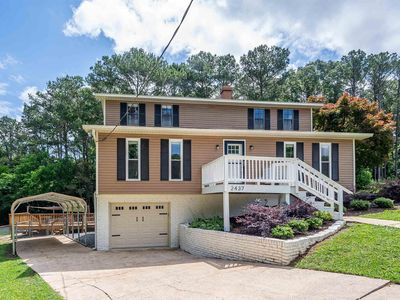 2437 Blueberry Dr