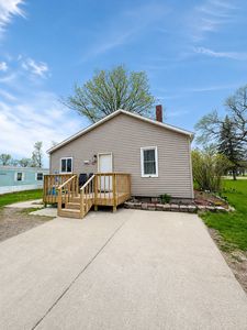319 2nd St N