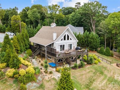 8428 Island Point Rd