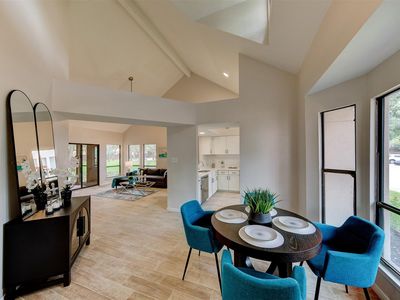 4144 Greystone Way APT 201