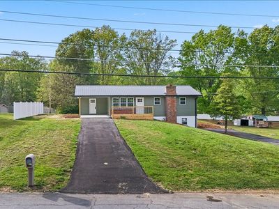 225 Lisa Ln
