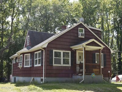 10 Youmans Avenue