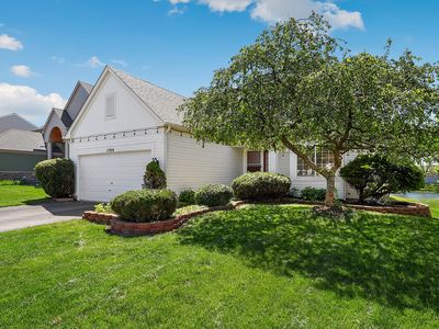 1704 Charlotte Cir