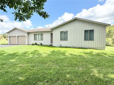 109 Whispering Oaks Ln