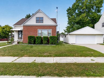 2740 10th STREET