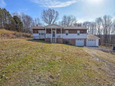 706 Halleck Rd