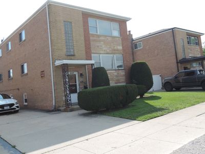6329 W Touhy Ave