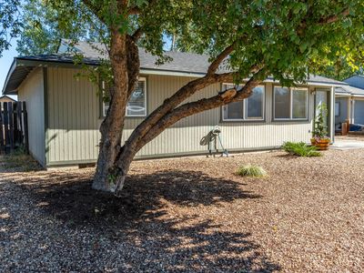 3217 SW Quartz Ave
