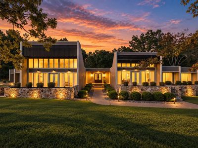 104 Short Springs Rd