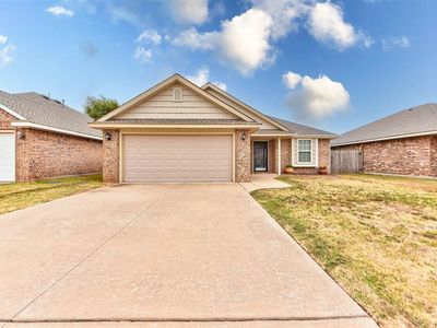 2302 Bradford Cir