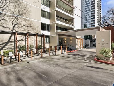 255 SW Harrison 15c St