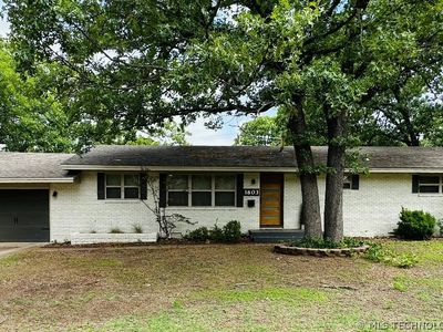 1603 E Seminole Ave