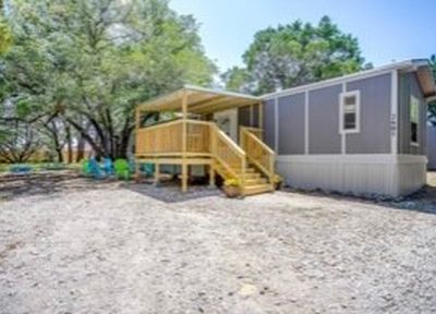 Property at 2605 Houston Ct, Granbury, TX