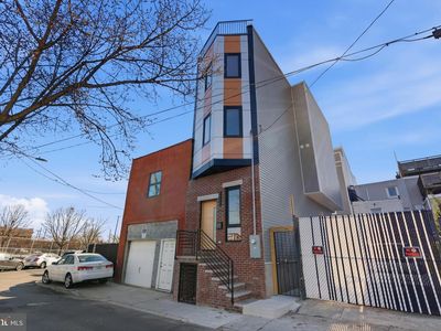 2440 E Harold St