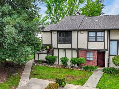 212 Wales Dr